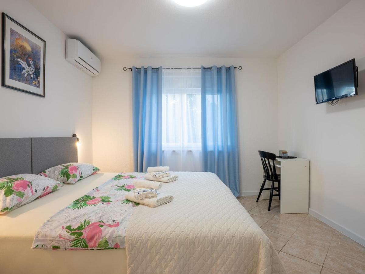 Restaurant & Rooms Nino Porat  Exterior photo